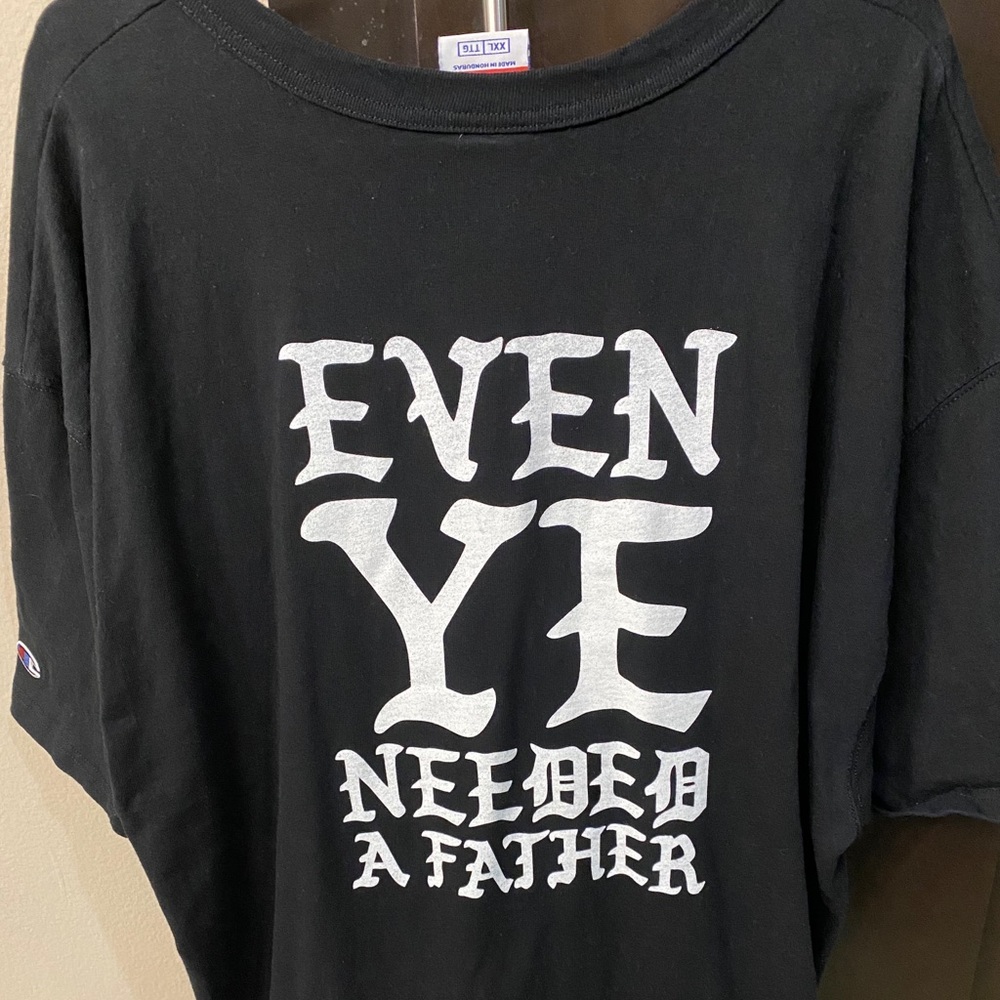 YEEZY GRAPIC TEE ( Donda)